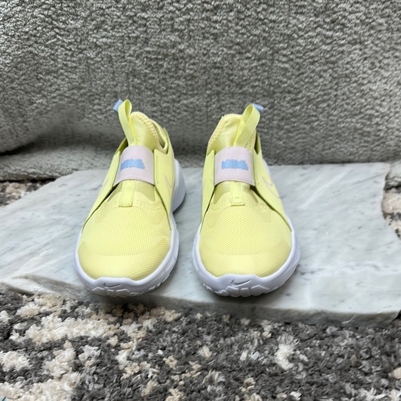 Nike Flex Runner 3 Slip-On - Sz. 3Y - Picture 1 of 5